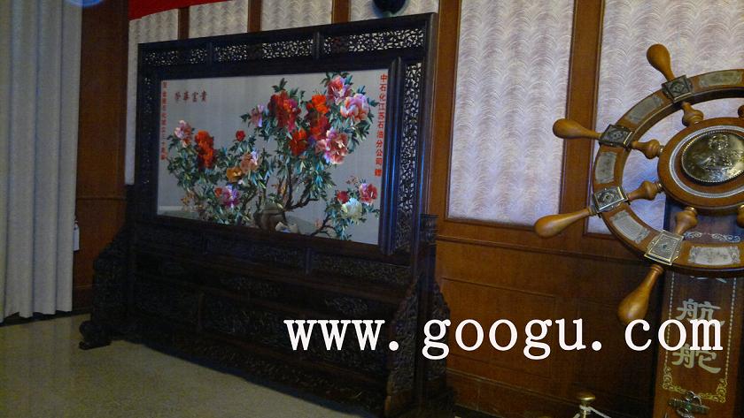 中石化會議刺繡擺件，中石油公司贈 嬌古蘇繡禮品