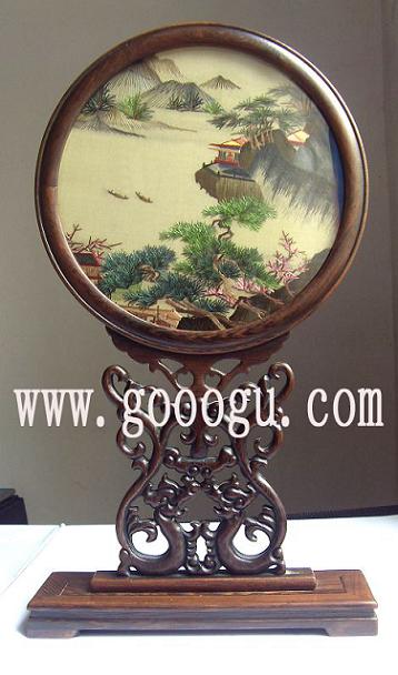 山水桌面臺屏，手工刺繡臺屏，雞翅木架雙面繡