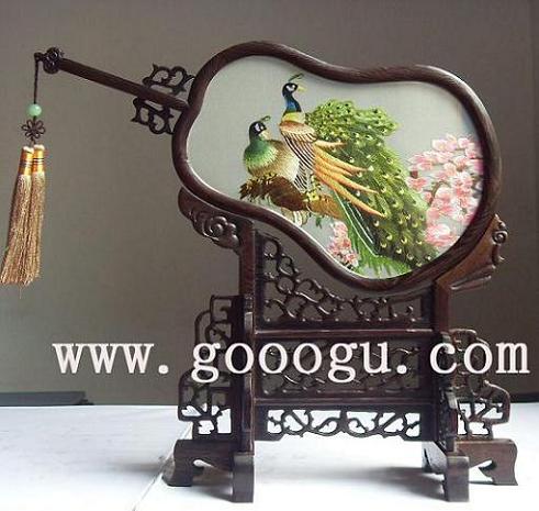 孔雀雙面繡，蘇繡孔雀圖案，手工刺繡精品